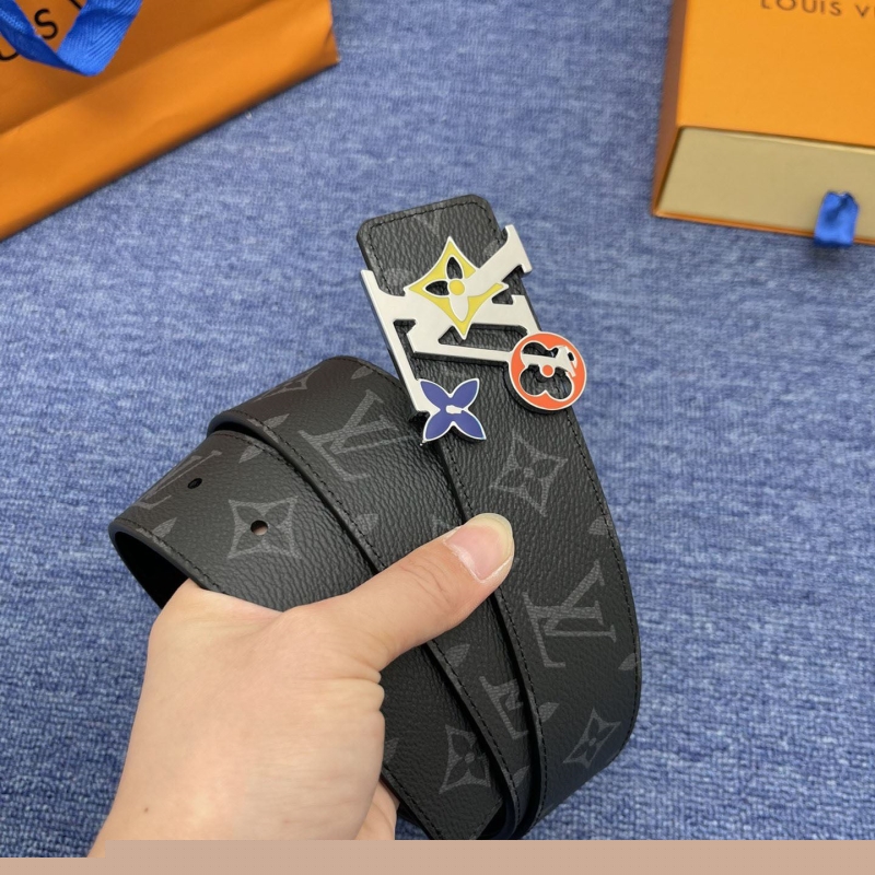 l**is V*t*n belts